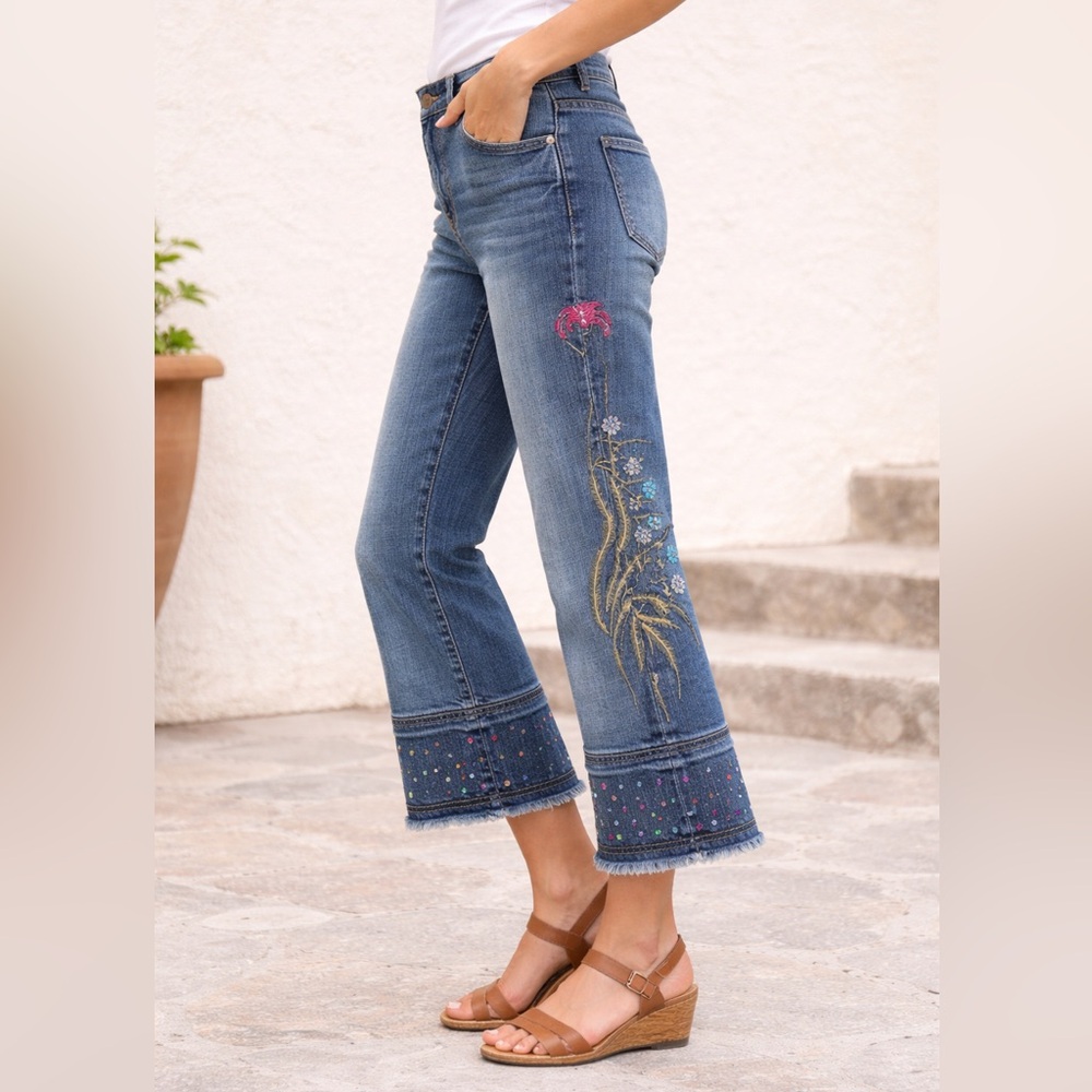 SPOGI Embroidered Cropped Jeans with Multicolor Accents